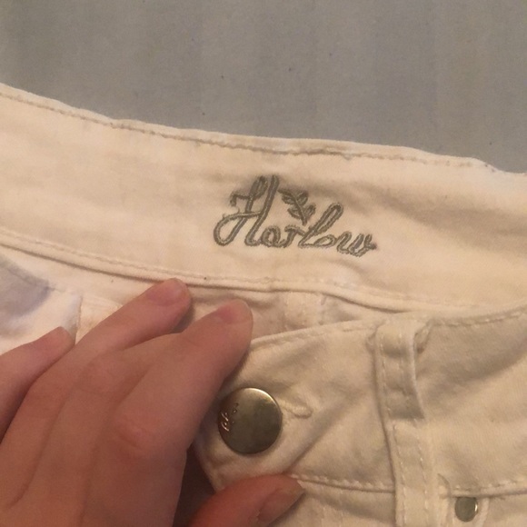White High Rise Jean Shorts!! 10$ - Picture 3 of 4